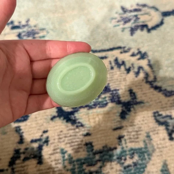 Mini Jadeite Hen on the Nest - Picture 4 of 5